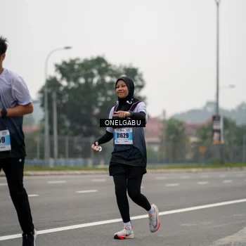 Runner Photo 7591911