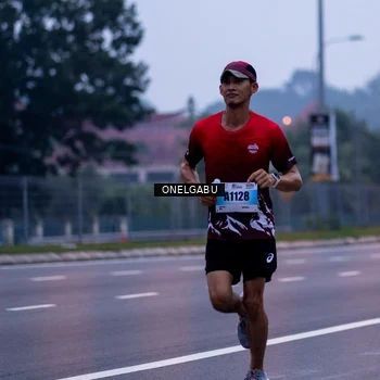 Runner Photo 7591962