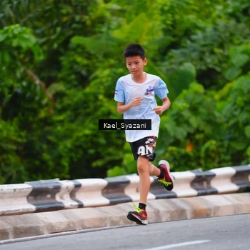 Runner Photo 7599513