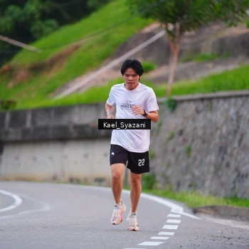 Runner Photo 7599524