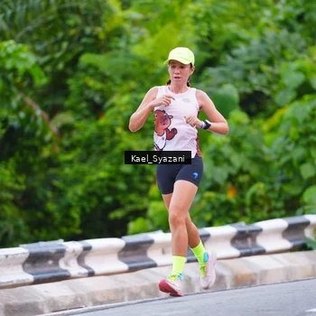 Runner Photo 7599545