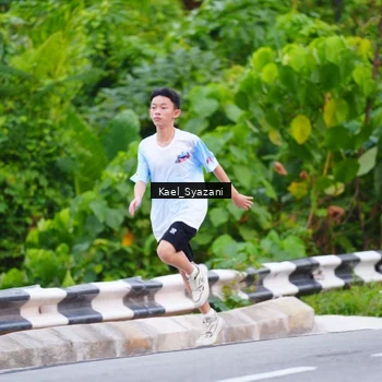 Runner Photo 7599547
