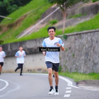 Runner Photo 7599550