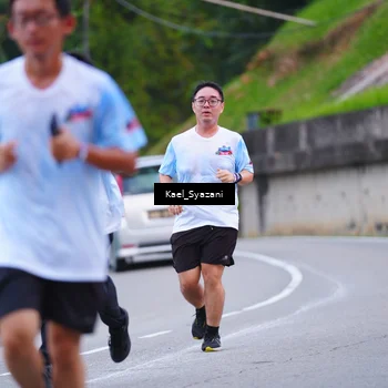 Runner Photo 7599556