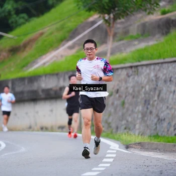 Runner Photo 7599562