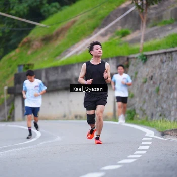Runner Photo 7599568