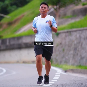 Runner Photo 7599570