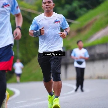 Runner Photo 7599579