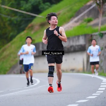 Runner Photo 7599582