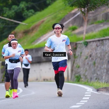 Runner Photo 7599586