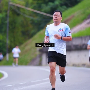 Runner Photo 7599591