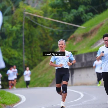 Runner Photo 7599603