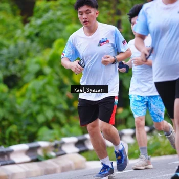 Runner Photo 7599604