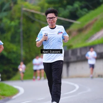Runner Photo 7599607