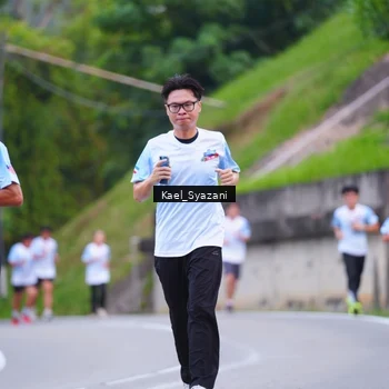 Runner Photo 7599613