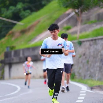 Runner Photo 7599615