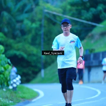 Runner Photo 7599635