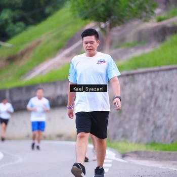 Runner Photo 7599663