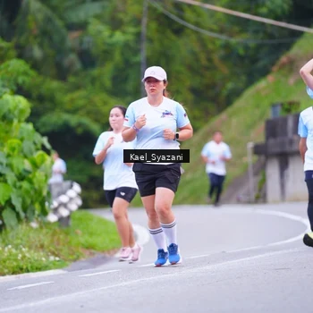Runner Photo 7599677