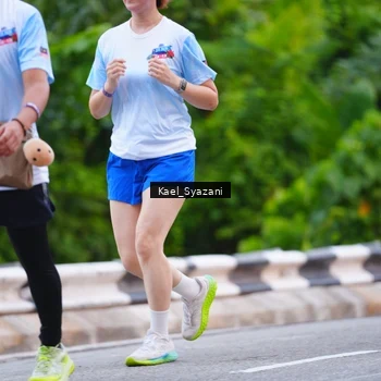 Runner Photo 7599683