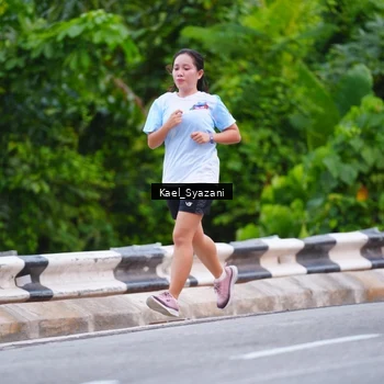 Runner Photo 7599685