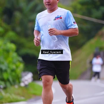 Runner Photo 7599687