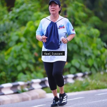 Runner Photo 7599692