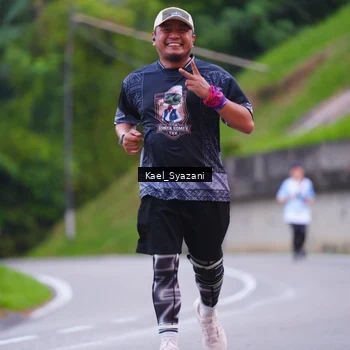 Runner Photo 7599693