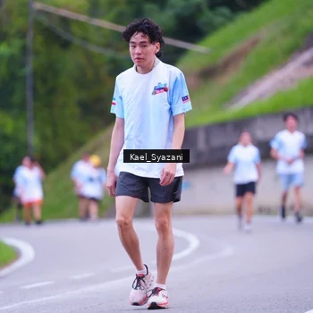 Runner Photo 7599703