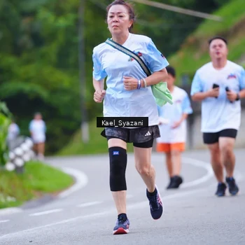 Runner Photo 7599705
