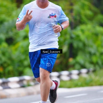 Runner Photo 7599711