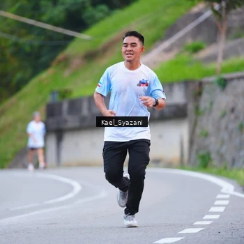Runner Photo 7599712