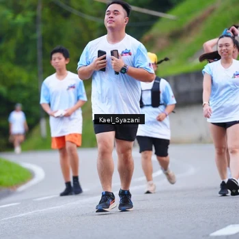 Runner Photo 7599714