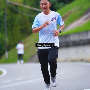 Runner Photo 7599715