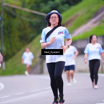 Runner Photo 7599723