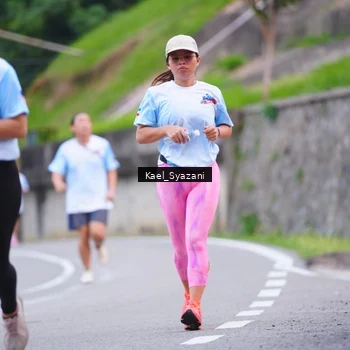 Runner Photo 7599729