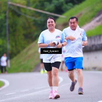 Runner Photo 7599735