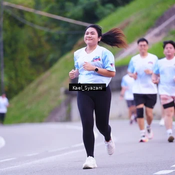 Runner Photo 7599747