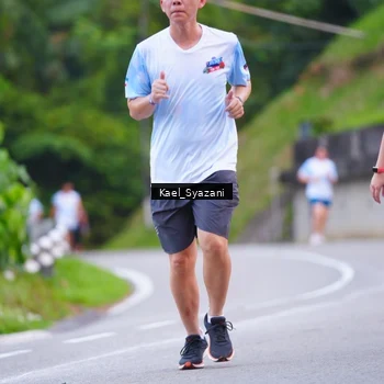 Runner Photo 7599751