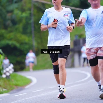 Runner Photo 7599753
