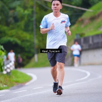 Runner Photo 7599755