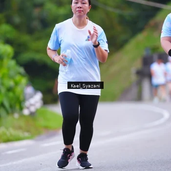Runner Photo 7599769