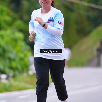 Runner Photo 7599771
