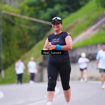 Runner Photo 7599773