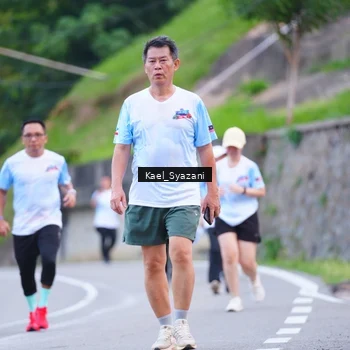 Runner Photo 7599777