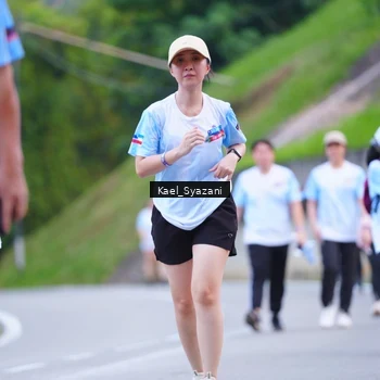 Runner Photo 7599779
