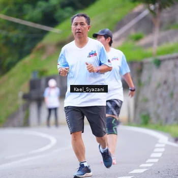 Runner Photo 7599794