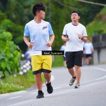 Runner Photo 7599810