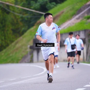 Runner Photo 7599814