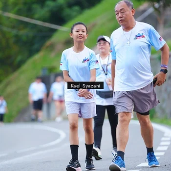 Runner Photo 7599849